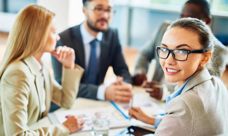 چگونه می توان Work Permit  (مجوز کار )در کانادا را کسب کرد