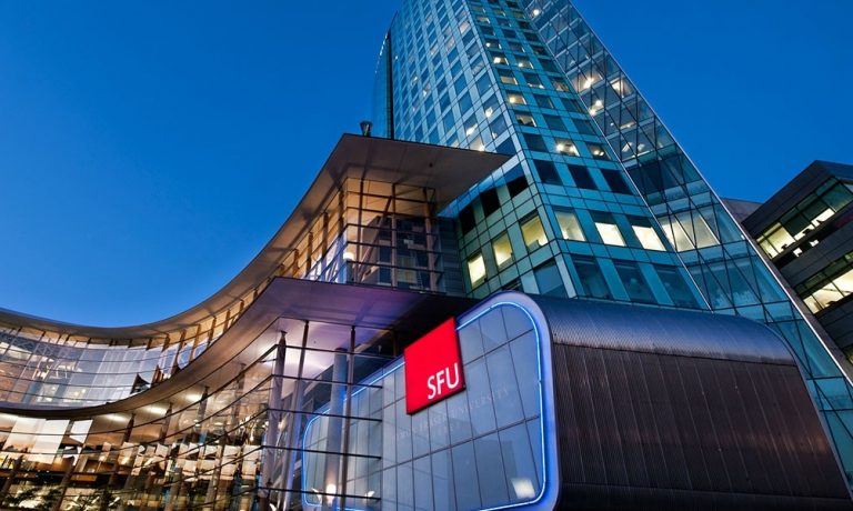 تحصیل در دانشگاه سیمون فریزر در کانادا  Simon Fraser University