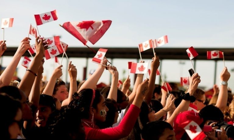 شرایط اقامت کانادا Canadian Residency Obligations